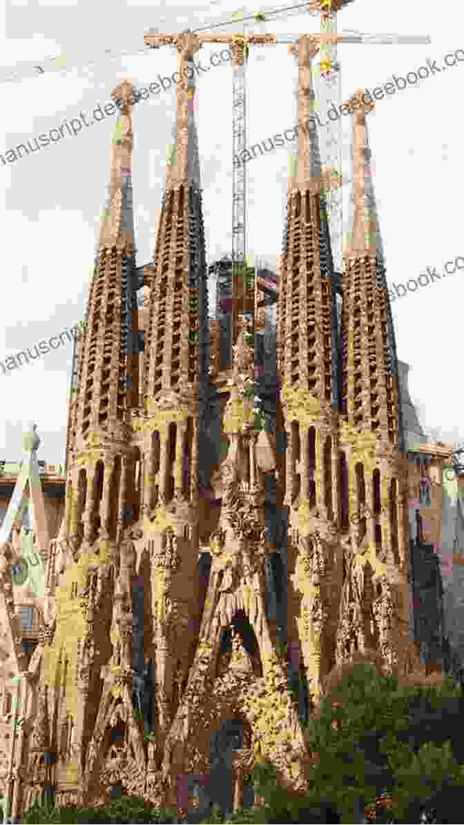 Antoni Gaudí's Sagrada Família Church, Showcasing His Organic, Nature Inspired Designs Arts I Naturalesa: Biologia I Simbolisme A La Barcelona Del 1900